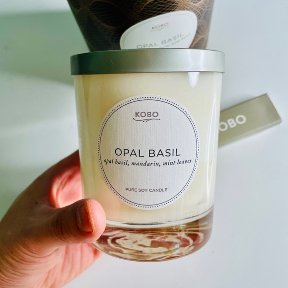 KOBO Opal Basil Pure Soy Scented Candle 11 oz New - Picture 2 of 7